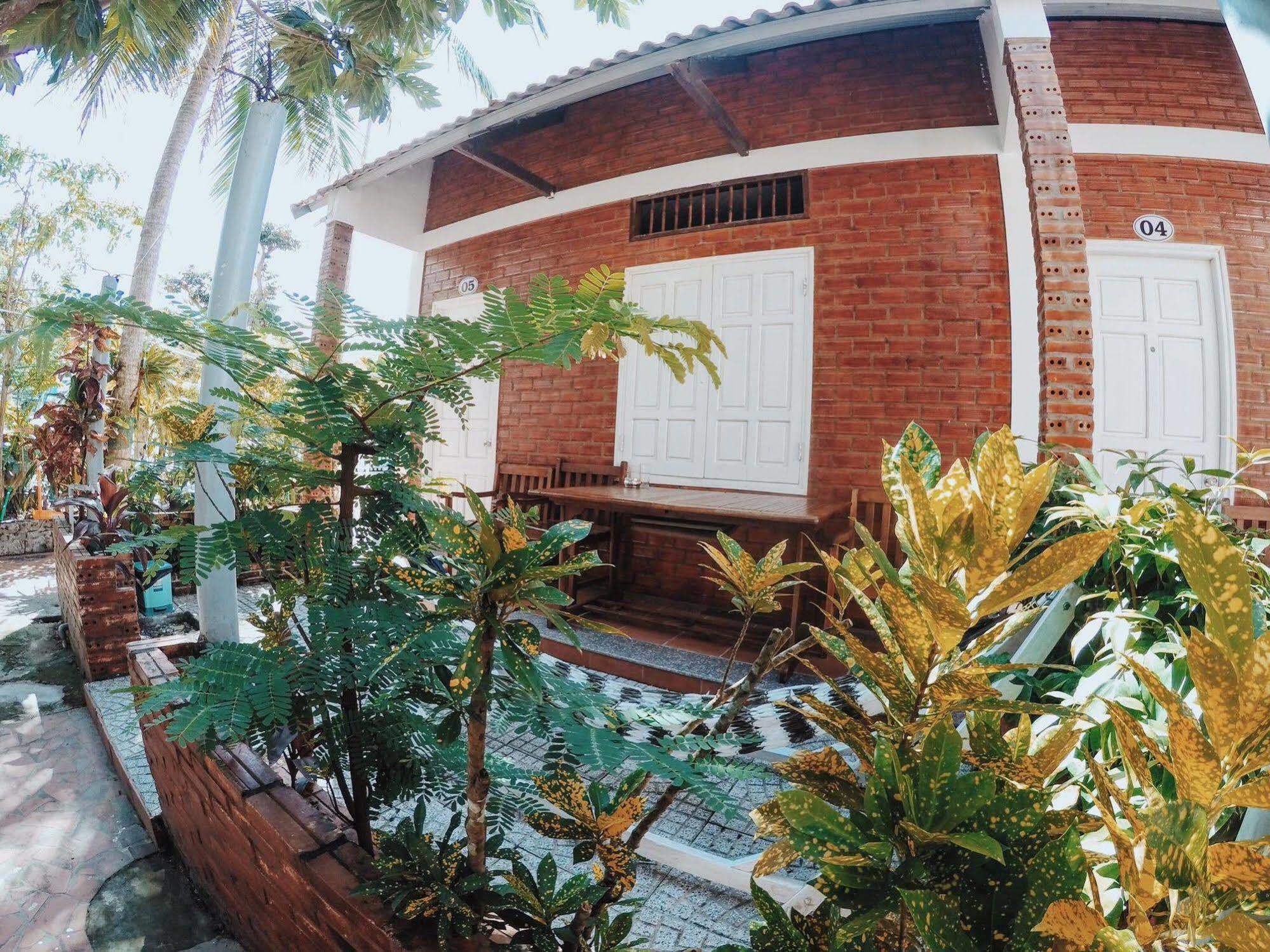 Sea Living Hostel Phu Quoc Exterior photo